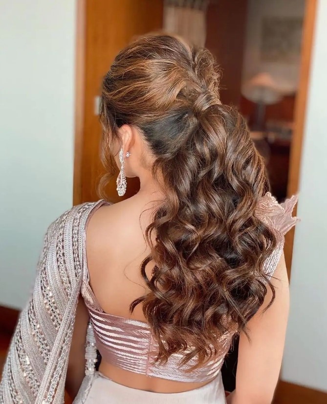 Durga Puja Special : Bollywood-inspired Hairstyles With Saree (Day Wise) -  Boldsky.com
