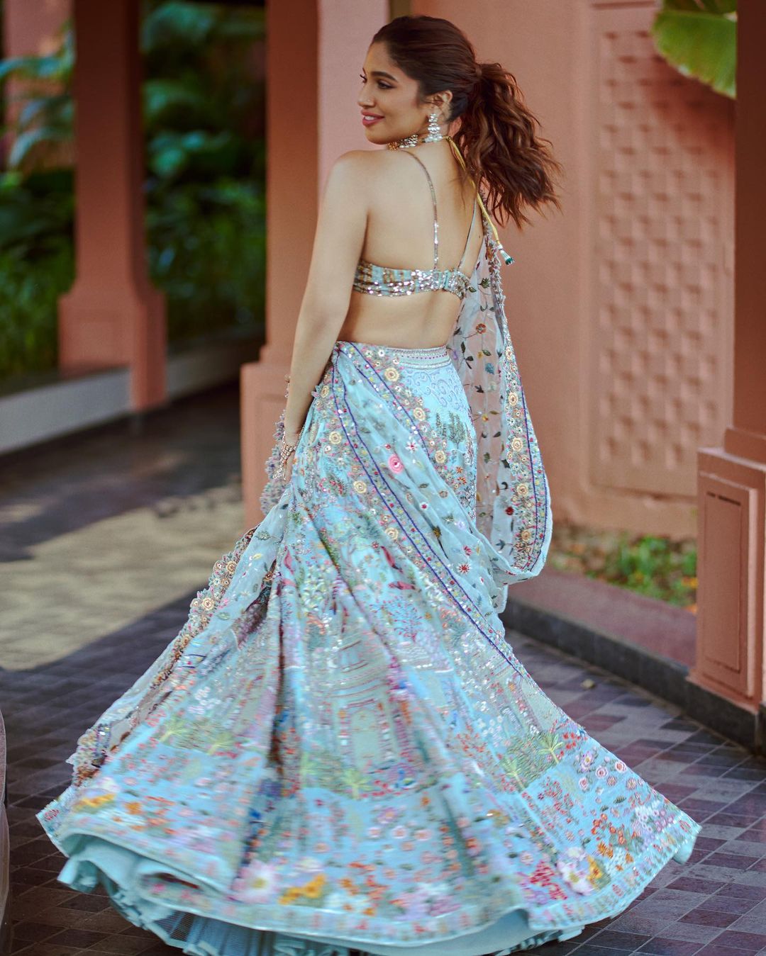 Sleeveless Blouse Design For A Breezy Summer Wedding - West India Fashion
