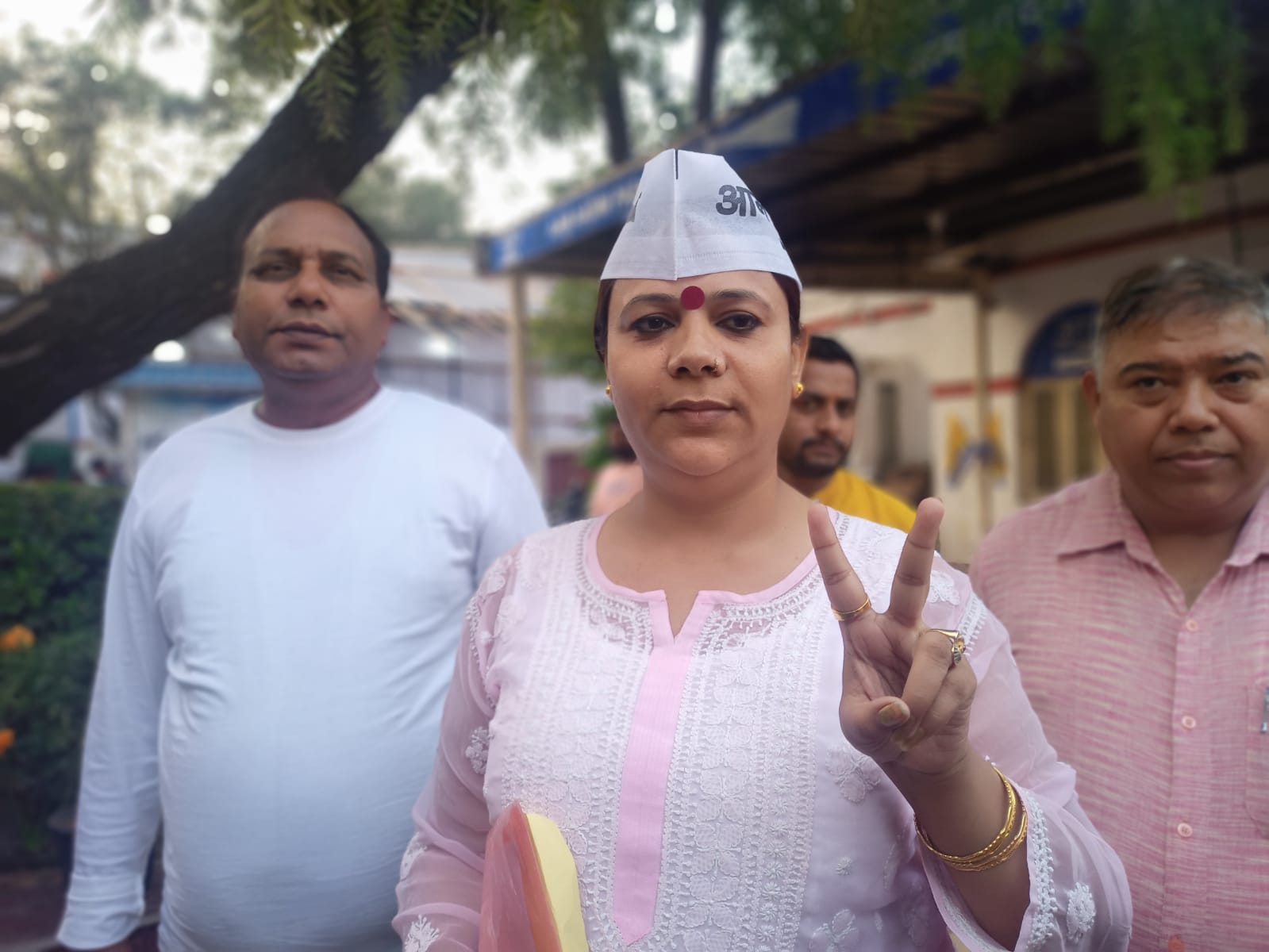 Kinnar And Boy Sex - AAP's Bobby Wins from Sultanpuri Ward, MCD Gets its First Transgender  Councillor