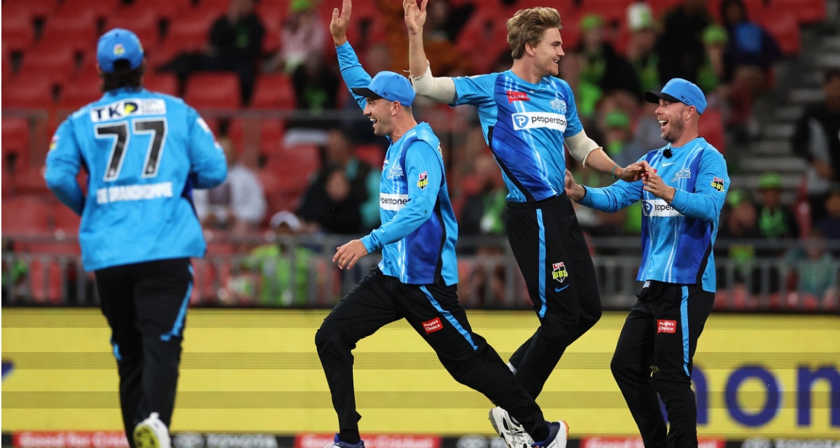 Adelaide Strikers Bundle Out Sydney Thunder For Lowest Ever Total in