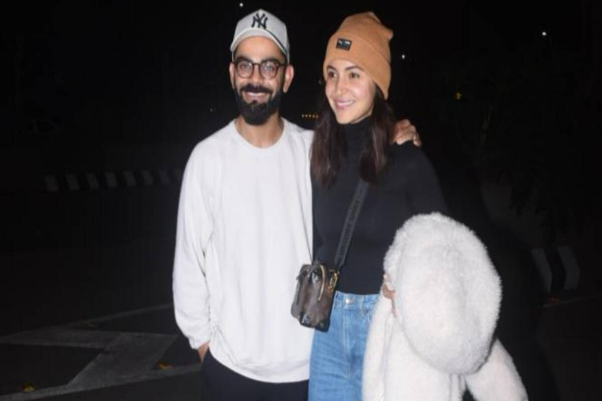 1200px x 800px - Virat Kohli Jets Off To Undisclosed Location For New Year 2023 Celebrations  With Wife Anushka Sharma | Watch Video