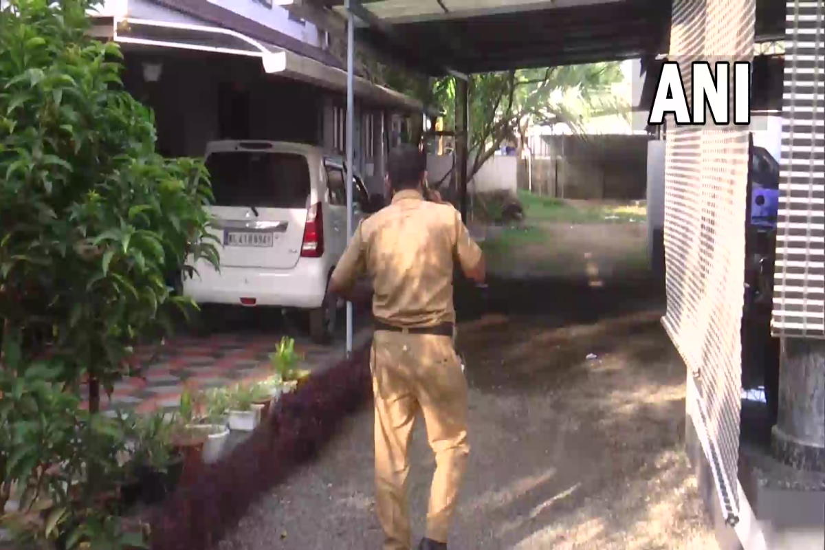 Nait Raida NIA Raid: एनआईए ने गैंगस्टर-आतंकवादी गठजोड़ पर की कार्रवाई, 72 स्थानों ...