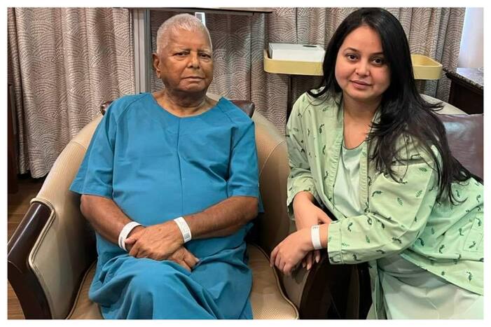Lalu Yadav’s Kidney Transplant, Rohini Acharya, Lalu Yadav, Kidney Transplant, RJD supremo, Lalu, Mount Elizabeth Hospital, Singapore, Bihar, Tejashwi Yadav, Misa Bharti, social media