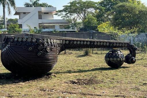 मध्य प्रदेश में कबाड़ से बना दुनिया का सबसे बड़ा 'वीणा', जानिए इसकी खासियत