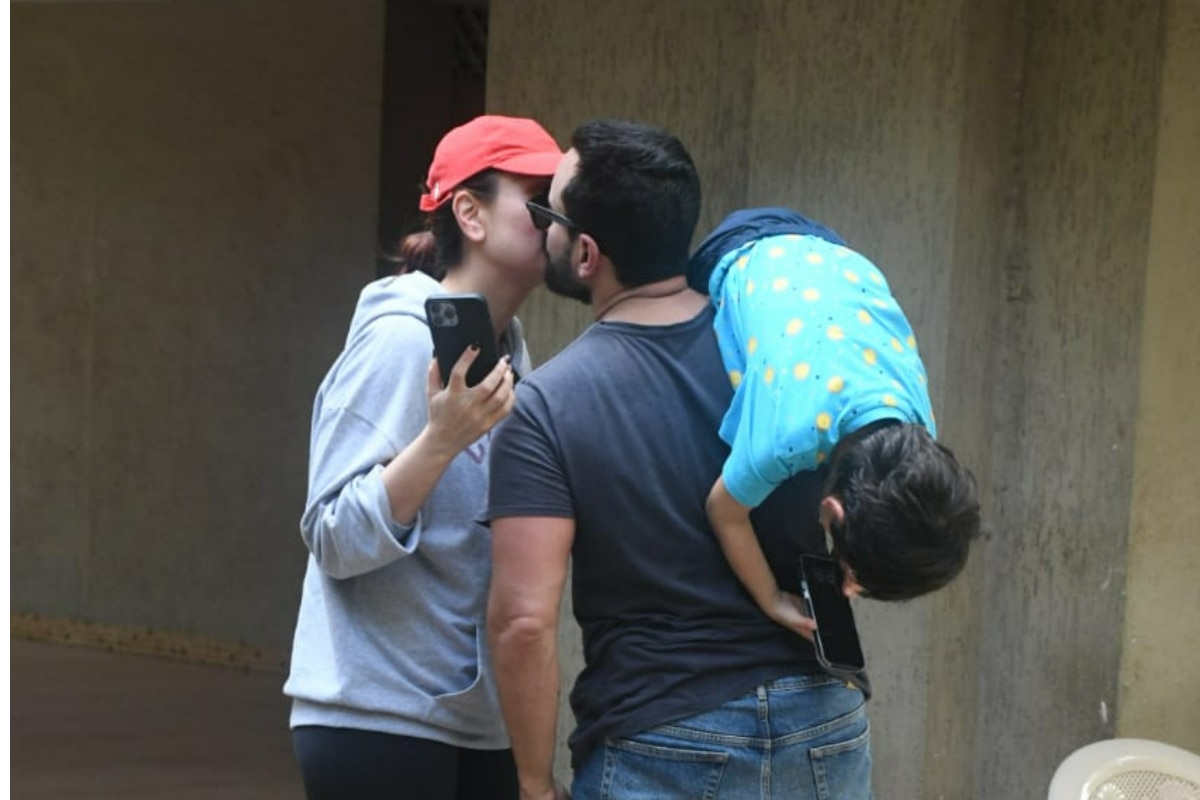 1200px x 800px - Kareena Kapoor Khan - Saif Ali Khan Lock Lips Outside Their Home in Infront  of Taimur
