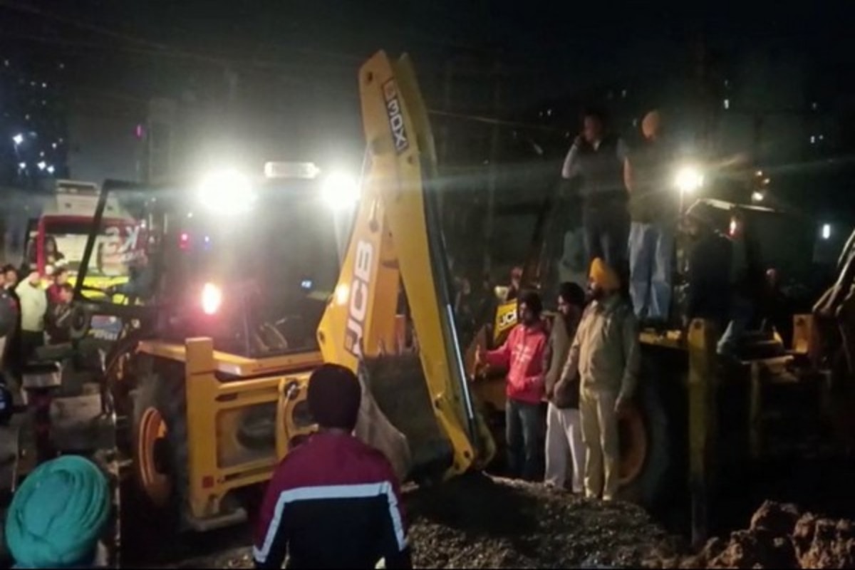 Portion of Building Under Construction Collapses in Mohali's Kharar; Rescue Operation On