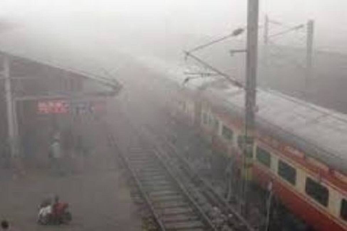 Big tragedy averted: Mahabodhi Express' bogies detach from moving