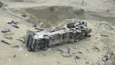 25 Dead After Bus Carrying 60 Passengers Falls into Ravine in Northern Peru