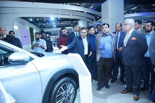 ऑटो एक्सपो में इस बार रही सबसे रिकॉर्ड तोड़ भीड़, 6 लाख से ज्यादा लोग पहुंचे, ये रही वजह