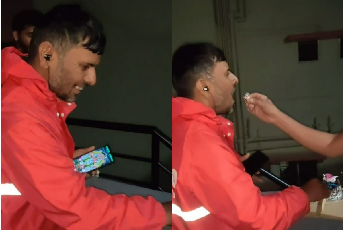 Watch Viral Video: Zomato Delivery Man Invited by Customers to Join New