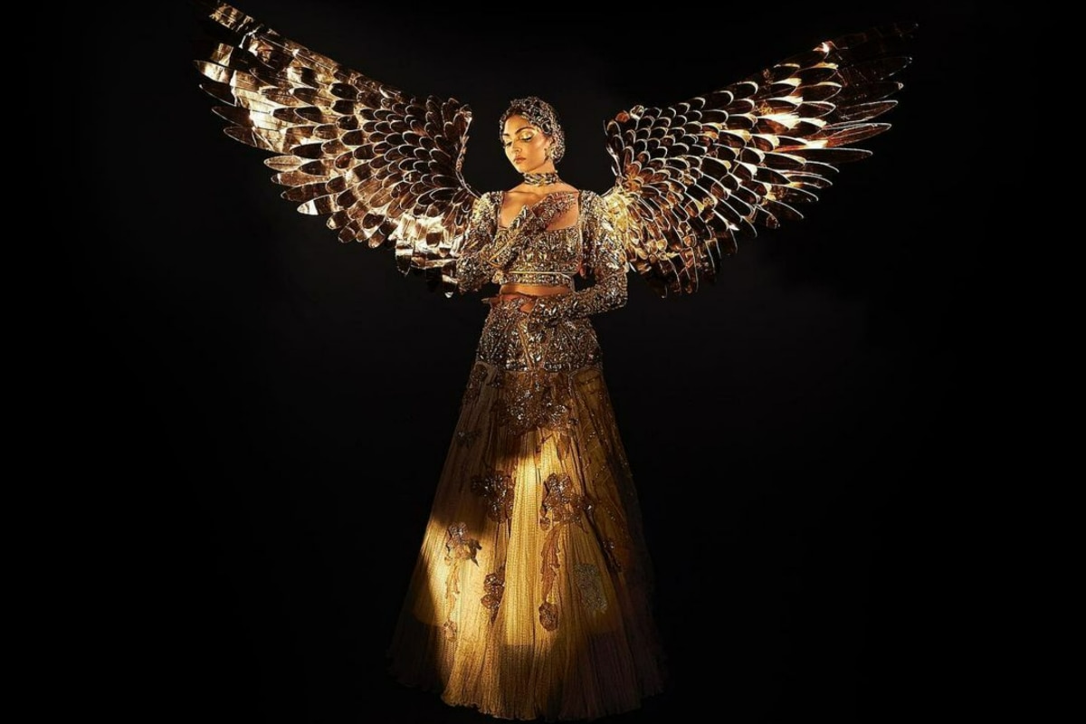 Divita Rai Spreads Her Wings in ‘Sone Ki Chidiya’ Outfit For Miss Universe National Costume – PHOTOS