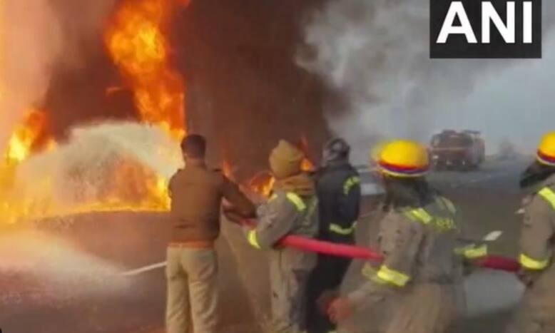 Agra Lucknow Expressway, Agra Lucknow Expressway accident, Agra Lucknow Expressway traffic, uttar pradesh