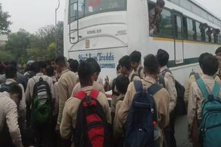 Several School Children Injured After 3 Buses Collide Near Delhi's IGI Stadium, Video Emerges | WATCH