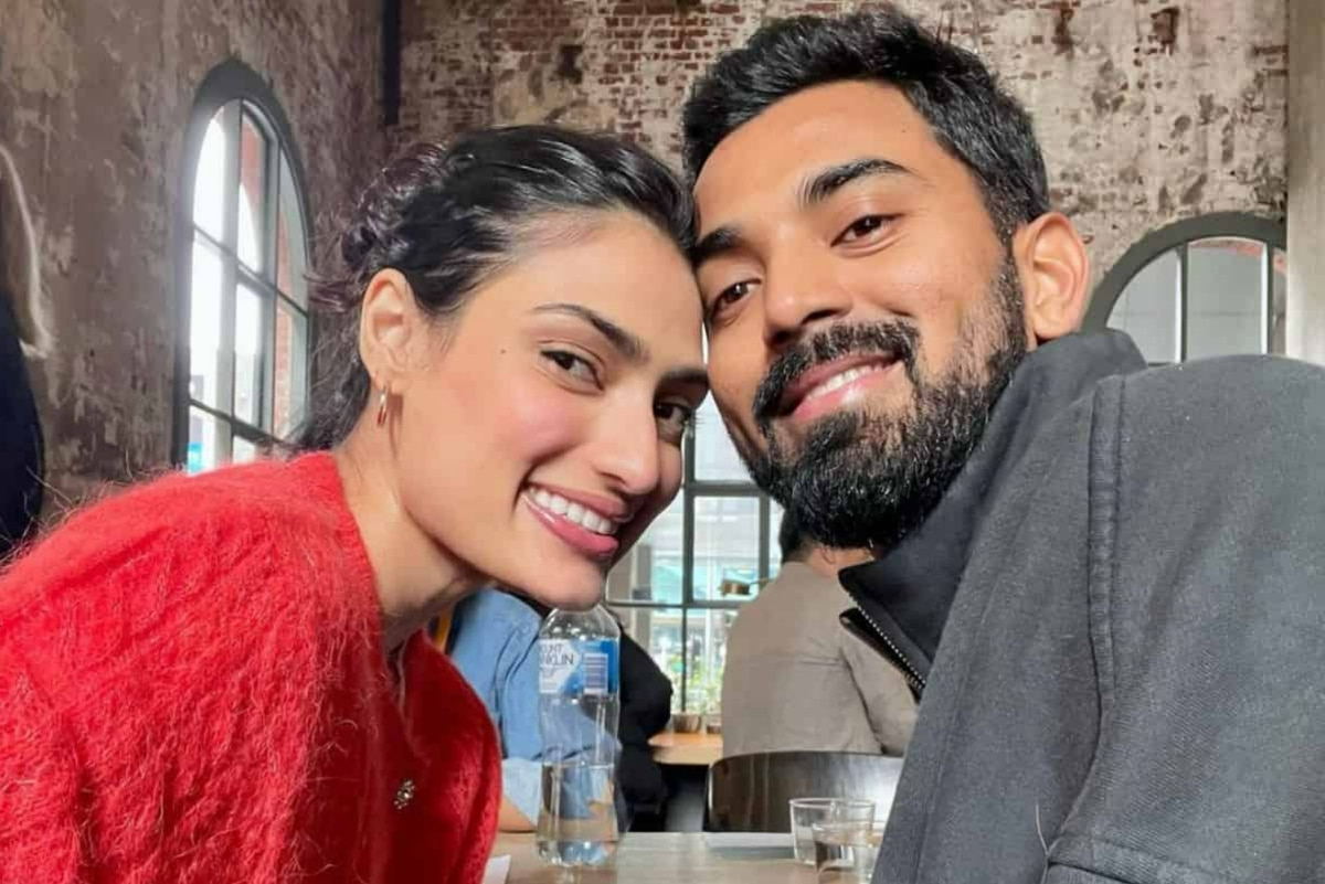Athiya Shetty-KL Rahul Wedding LIVE UPDATES : Pheras at 4 pm, Arjun Kapoor  And Other Guests Clicked - Check Videos