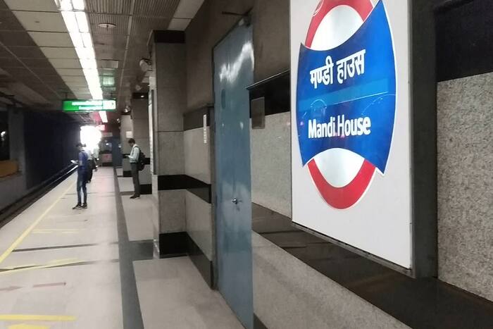 Delhi: Man Jumps Off Mandi House Metro Station, Dies