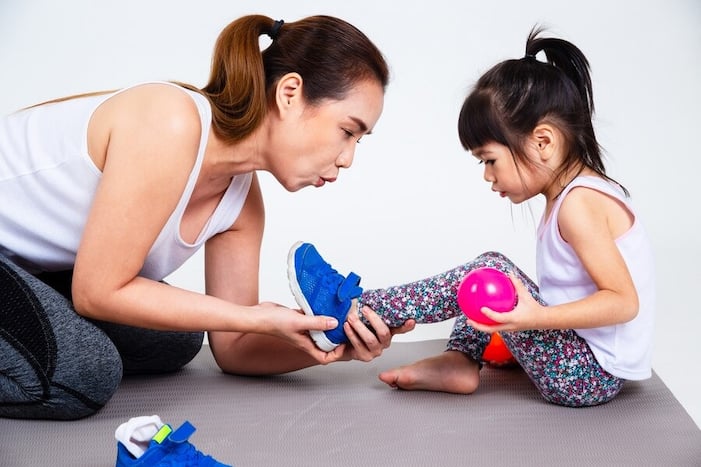 Strengthen Your Child's Bones With These 5 Essential Tips (source: freepik)