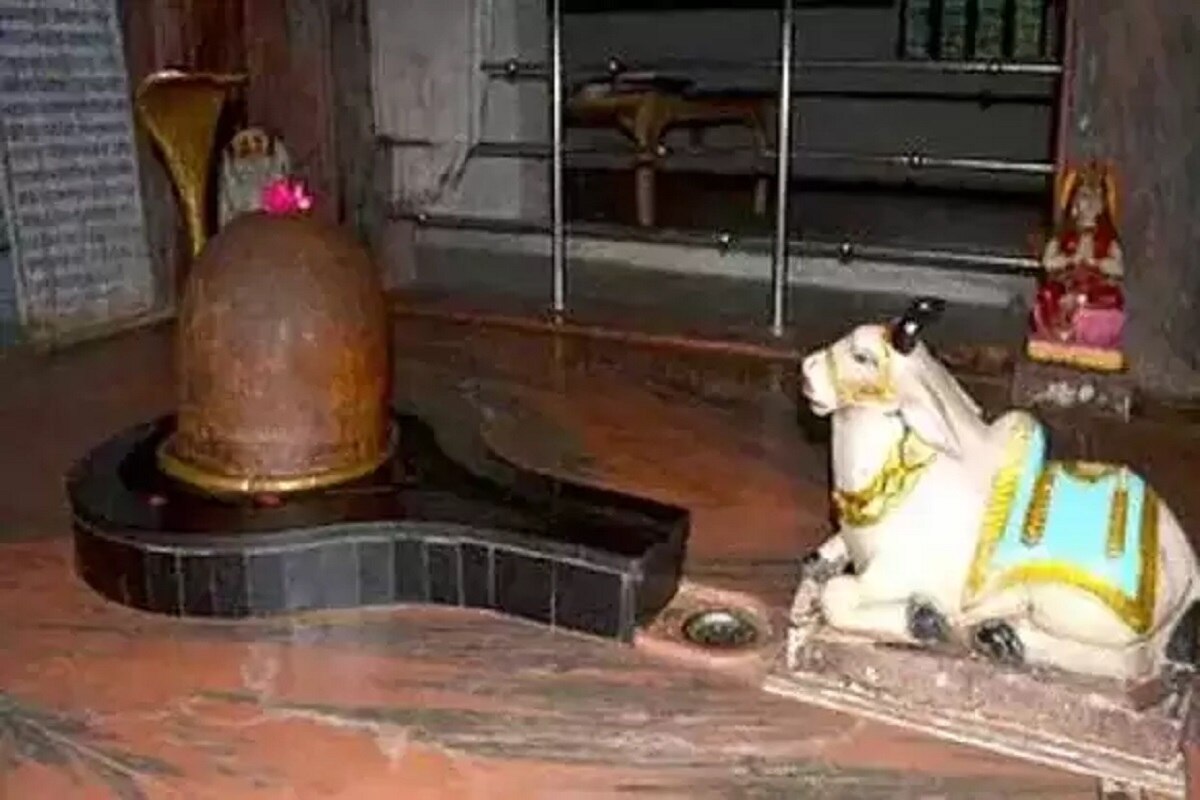 Achaleshwar mahadev temple