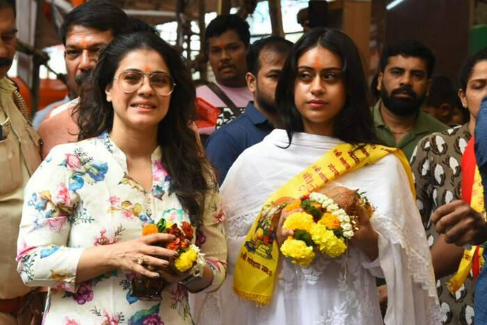 Nysa Devgan in White Suit, Kajol in Floral Kurti Visit Siddhivinayak Temple, Fan Says ‘Poo Bani Parvati’