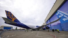 Boeing Bids Farewell to an Icon, Delivers Last 747 Jumbo Jet