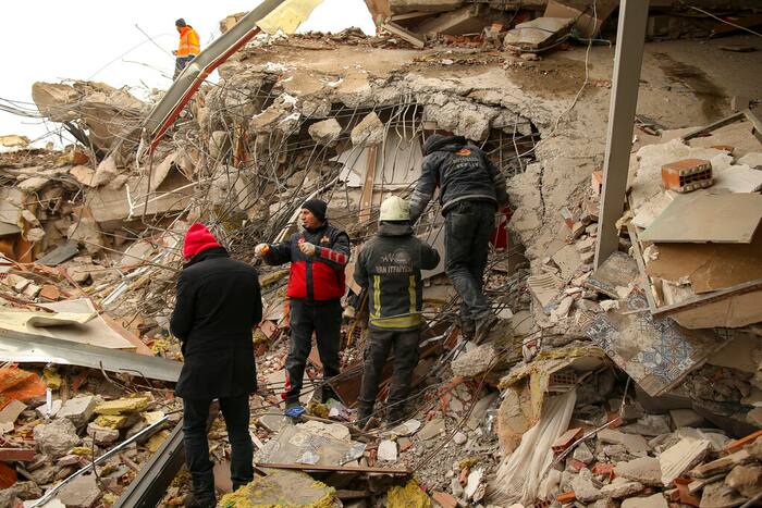Breaking LIVE: Over 7,800 Killed as Fears Grow for Untold Numbers Buried by Turkey Earthquake