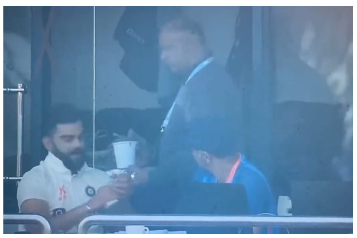 Virat Kohli Priceless Reaction Goes VIRAL After Getting His Favorite ...