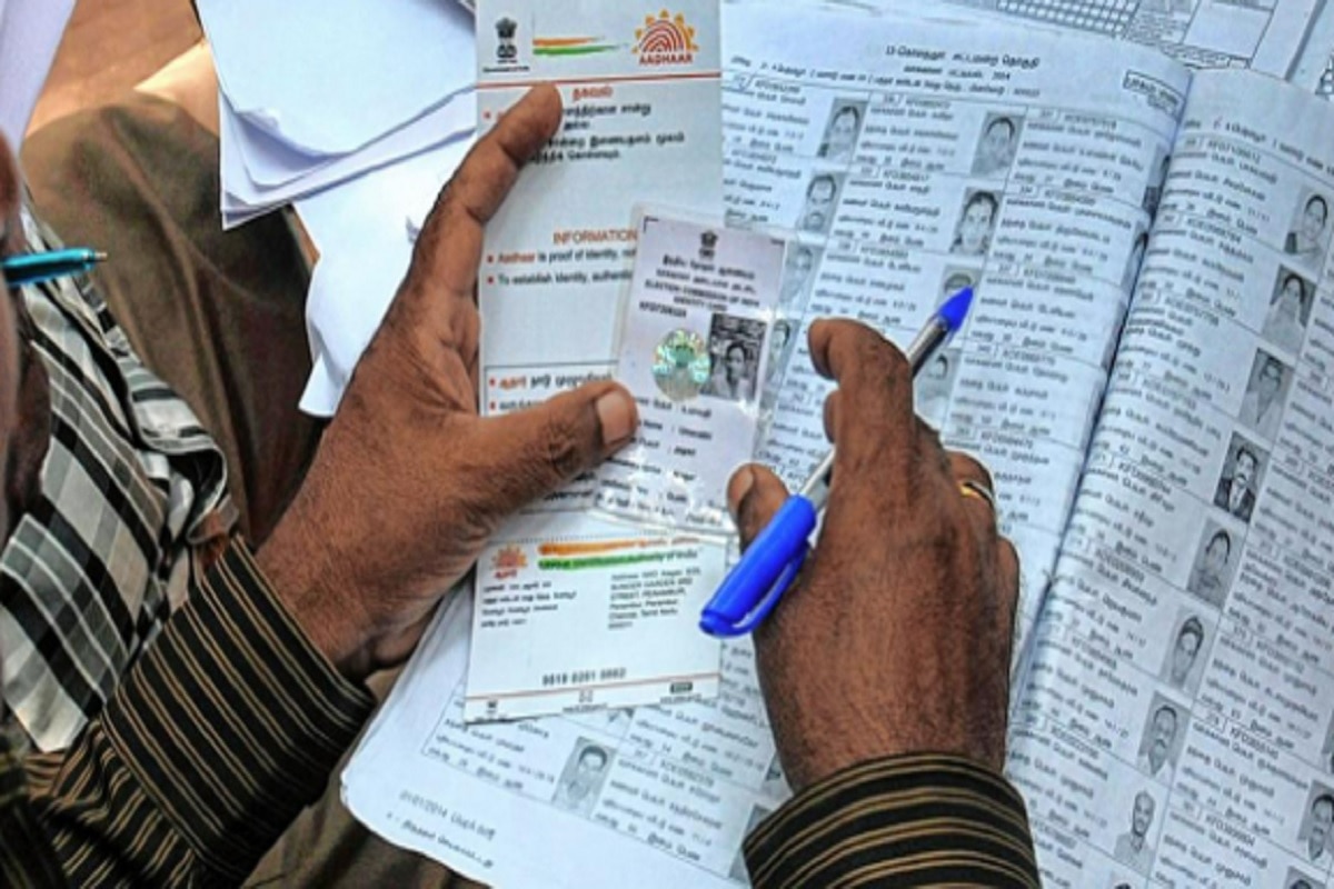 fact-check-is-it-mandatory-to-link-voter-id-with-aadhaar-card-here