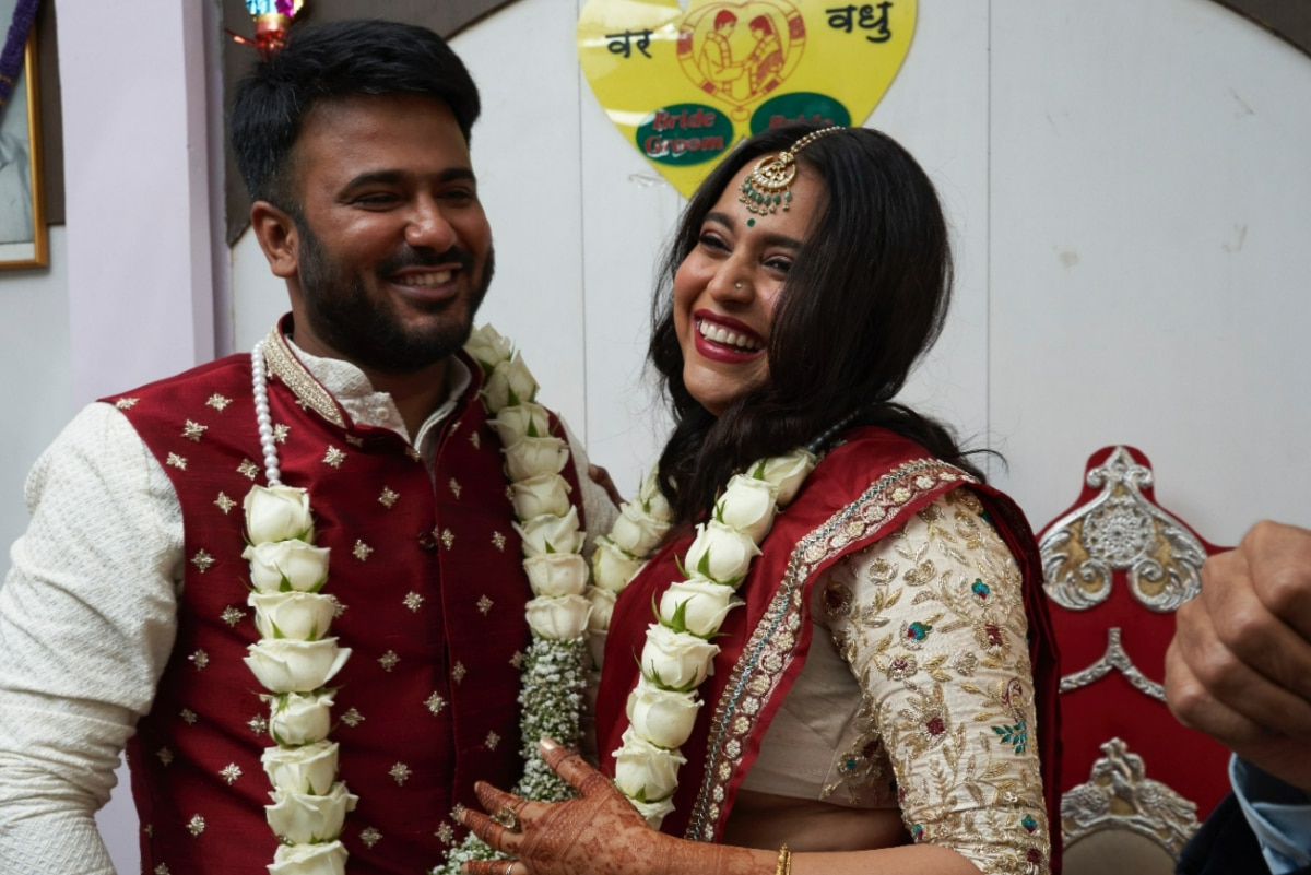 Court Marriage Pictures Of Jayashree Venketaramanan-Akhlaque Khan Out; 'Na  Bole Tum Na Maine Kuch Kaha' Couple Looks Stunning Together!