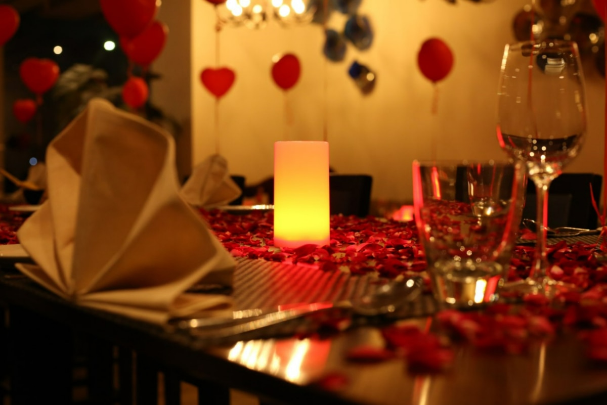 Valentine’s Day 2023 Restaurant Offers Dine At These Romantic
