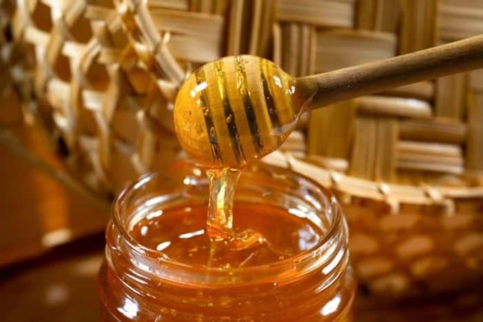 9 Methods to Apply Honey For Glowing, Well being And Attractive Pores and skin 9 Methods to Apply Honey For Glowing, Well being And Attractive Pores and skin