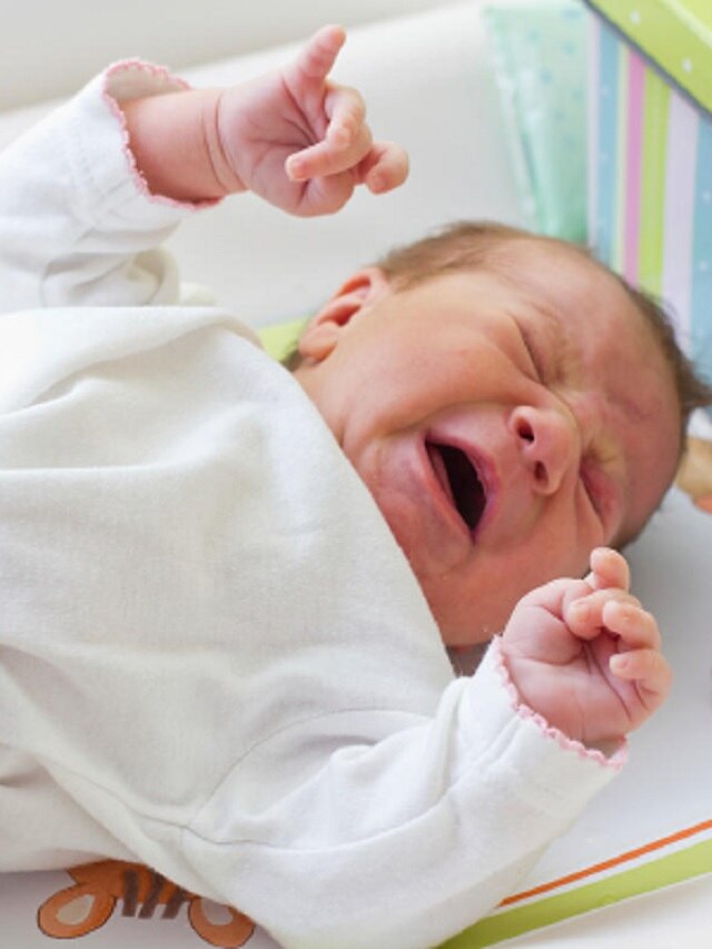 Problem Beby Gas problem in baby: बहुत रो रहा है बच्चा तो हो सकती है गैस की समस्या ...