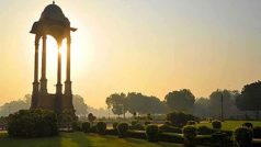 Delhi Wakes Up To Sunny Friday Morning, Minimum Temp Settles at 9.5 degrees Celsius
