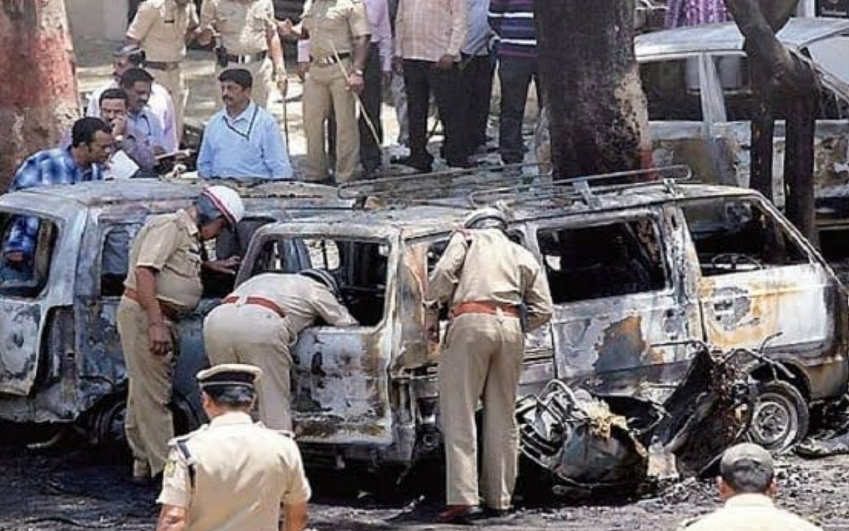 1993 Bomb Blast Survivor Recalls His Pain After 30 Yrs, Writes to PM Modi  Urging Promised Compensation