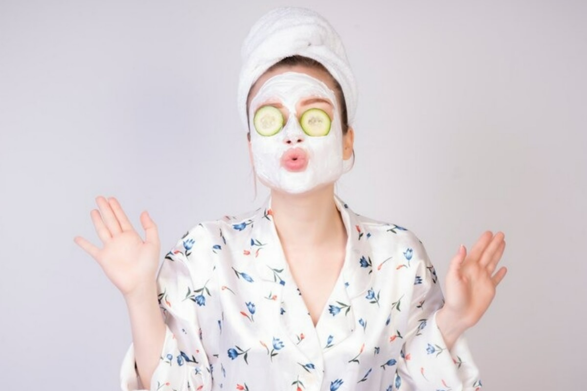 Summer Skincare: Shahnaz Husain Shares Best Homemade Face Masks to Stay Cool in Heat