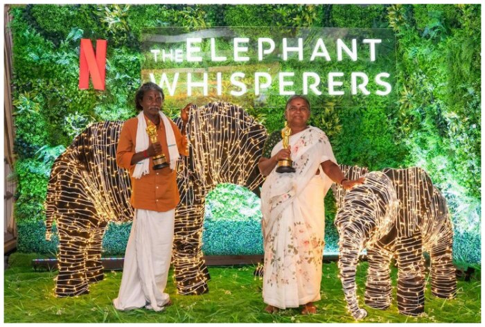 Das Pflegepaar der Elefantenflüsterer reagiert auf den Gewinn der Oscars 2023: „Jenseits des Preises, der Stolz als Vater“