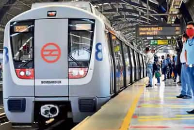 Cheers Delhi: Now You Can Carry Up To Two Liquor Bottles In Delhi Metro