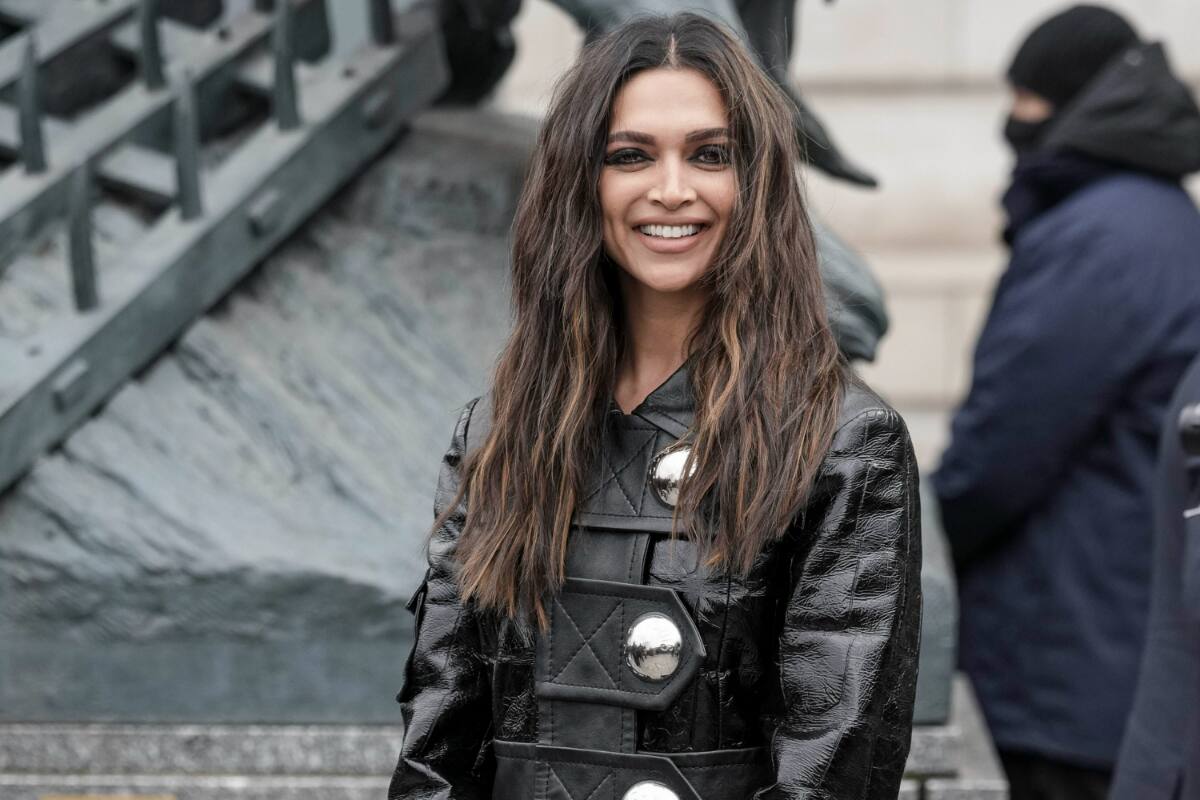 Louis Vuitton Leather Jacket  Fashion week outfit, Fashion, Winter outfit  inspiration