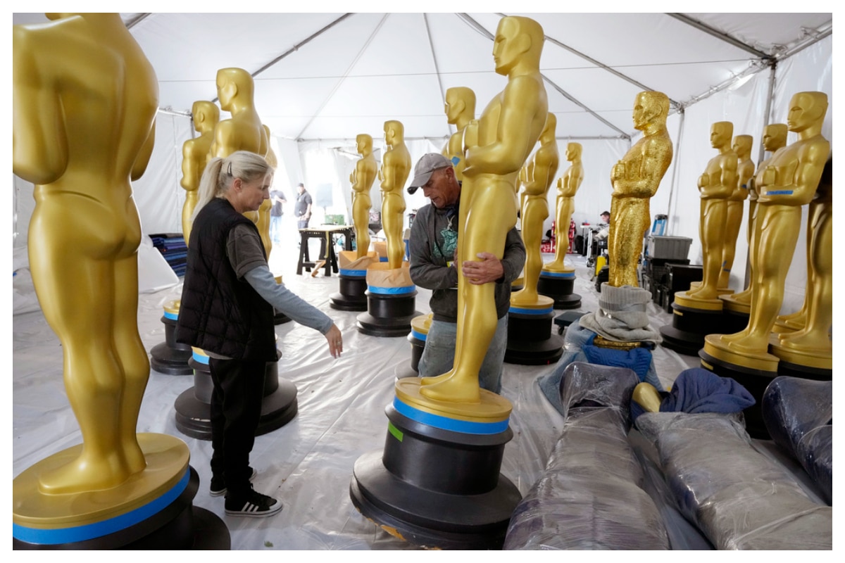 Oscars Voting, Los Angeles, Oscar, Academy Awards, Academy of Motion Picture Arts and Sciences, PricewaterhouseCoopers, Warren Beaty, Faye Dunaway, La La Land, Moonlight
