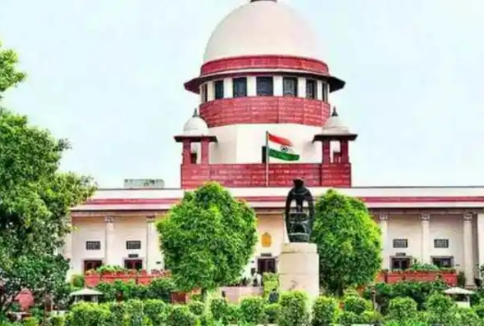 Supreme Court Collegium Recommends Names Of 4 District Judges For ...