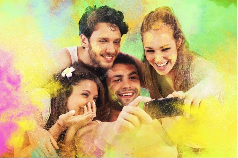Holi 2023 Special Horoscope: Family Disputes Will End For Gemini, Cancerians Should Help Others