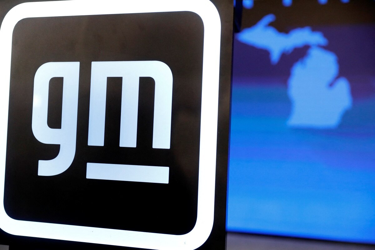 Automaker Giant General Motors Sacks 500 Employees: Report