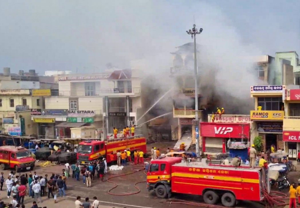 Massive Fire Engulfs Puri