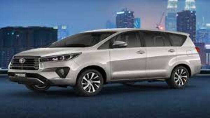 Toyota innova crysta
