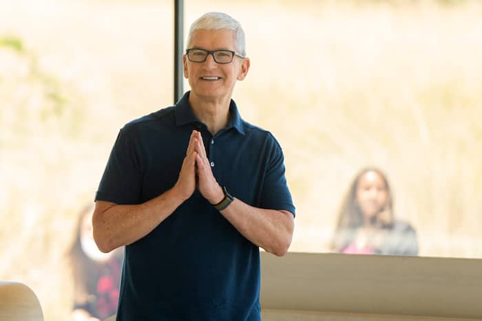 Tim Cook Extends Holi Wishes With Colourful Picture Shot On iPhone