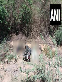 अतीक के बेटे असद की क्राइम हिस्ट्री जानिए, पिता का क्राइम साम्राज्य वही संभालता था