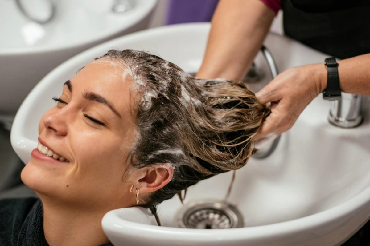 Tipps zur Haarpflege: Warum bevorzugen Verbraucher sulfat- und parabenfreie Shampoos?  Experte spricht!