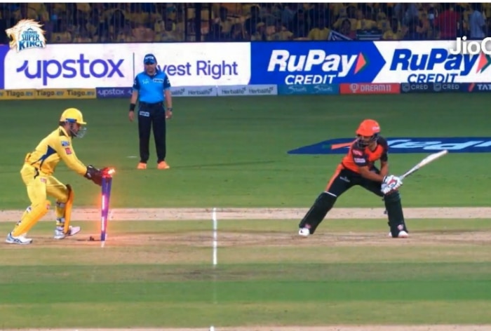 MS Dhoni, MS Dhoni stumping, MS Dhoni stumpingh video, MS DHoni stumping on Jadeja's ball, Mayank Agarwal, Ravindra Jadeja, Aiden Markram, IPL, IPL news, IPL updates, IPL teams, IPL players, IPL information, IPL 2023, IPL 2023 news, IPL 2023 updates, IPL 2023 players, IPL 2023 teams, CSK vs SRH, CSK vs SRH news, CSK vs SRH updates, CSK vs SRH news, CSK vs SRH IPL, CSK vs SRH IPL 2023, Chennai Super Kings vs Sunrisers Hyderabad, Chennai Super Kings vs Sunrisers Hyderabad news, Chennai Super Kings vs Sunrisers Hyderabad updates, Chennai Super Kings vs Sunrisers Hyderabad match, Chennai Super Kings vs Sunrisers Hyderabad score, Chennai Super Kings vs Sunrisers Hyderabad live score, Chennai Super Kings vs Sunrisers Hyderabad result, Chennai Super Kings vs Sunrisers Hyderabad IPL, Indian Premier League, Indian Premier League news, Indian Premier League updates, Indian Premier League 2023,