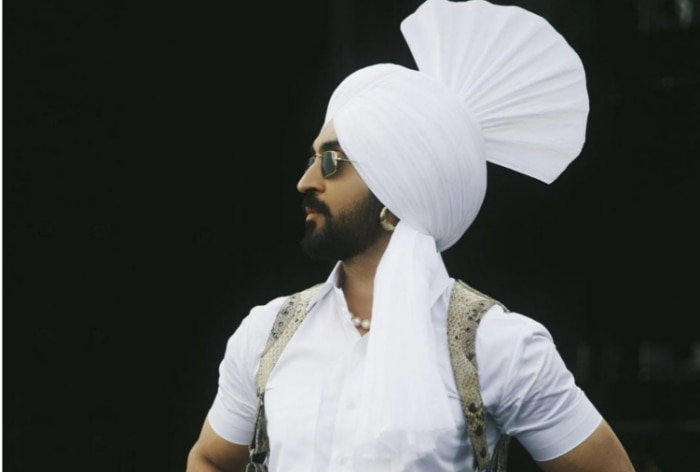 8 Reasons Why We Can't Stop Crushing On Diljit Dosanjh