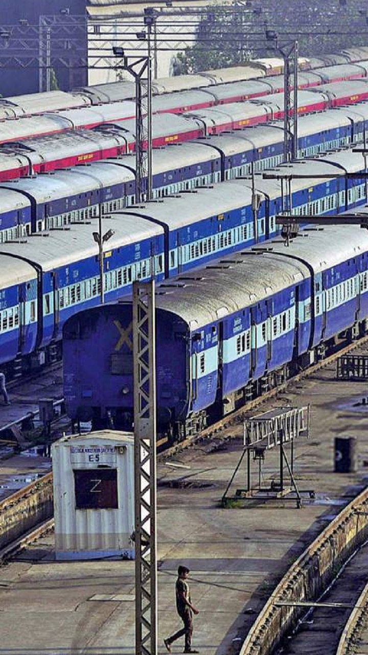 10 Busiest Railway Stations In India