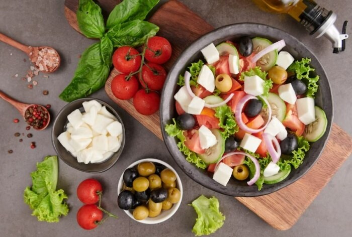 Lose Weight on Mediterranean Diet: 5 Reasons Why This Diet Should Be in Your Meal Plan