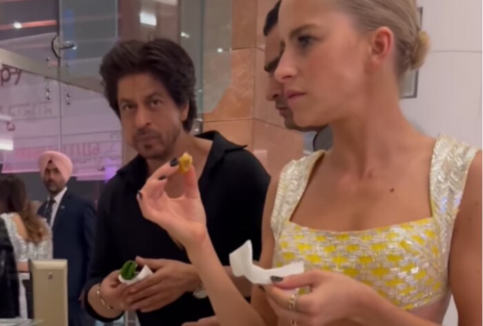 Shah Rukh Khans Foto, auf dem er Paan bei Nita Ambanis Veranstaltung genießt, wird viral, Fan fragt: „Saada ya Meetha?“